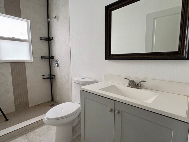 Photo - 624 S 12th St