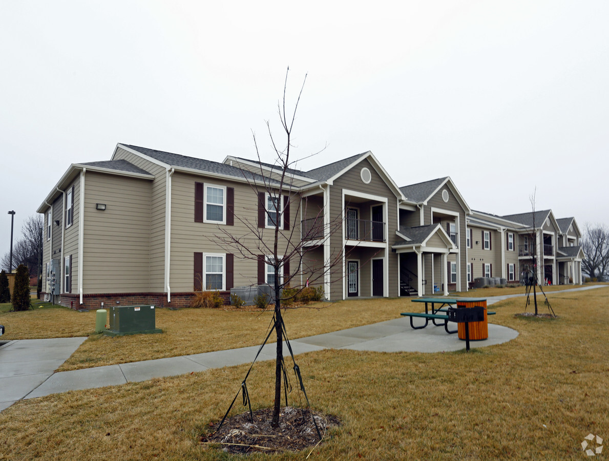 Photo - Churchill Apartments