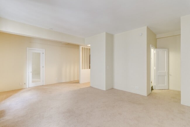 New Cadillac Square Apartments