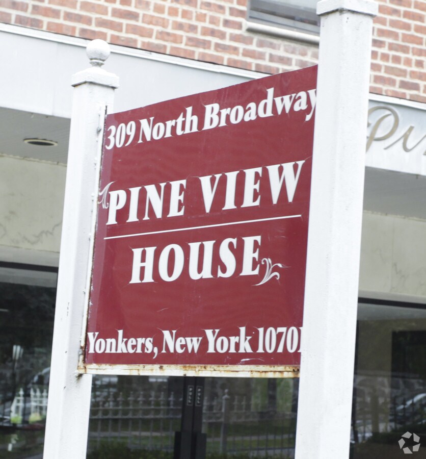 Photo - Pine View House