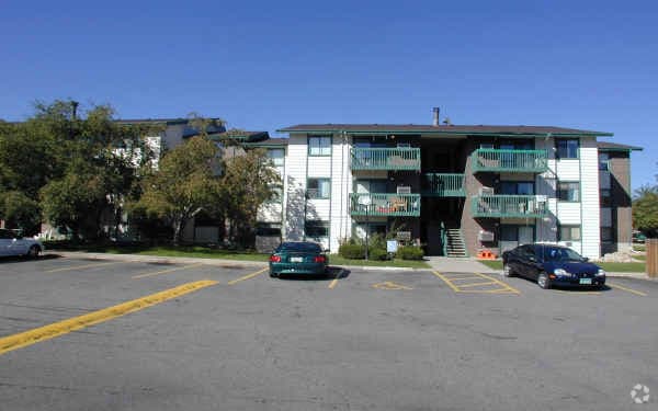 Photo - Sheridan Gardens Apartments