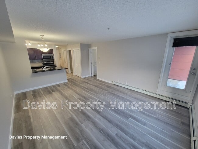 Photo - 3211 James Mowatt Trail SW Unit 106