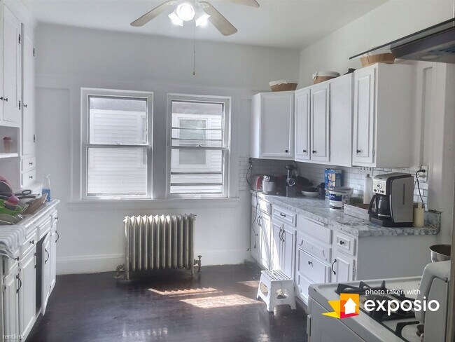 Photo - 3 br, 1 bath Triplex - 2621 Idlewood Road 1