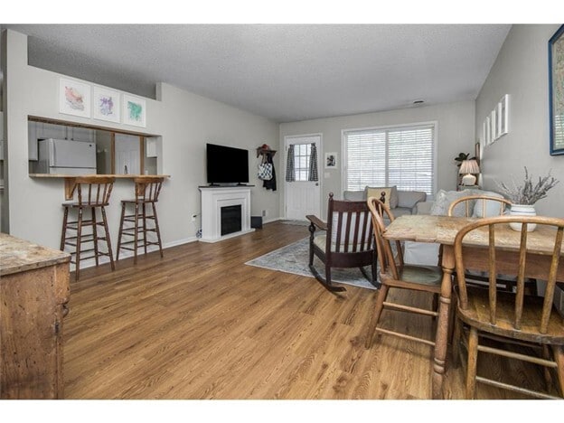 Photo - 1942 Grant Alcove