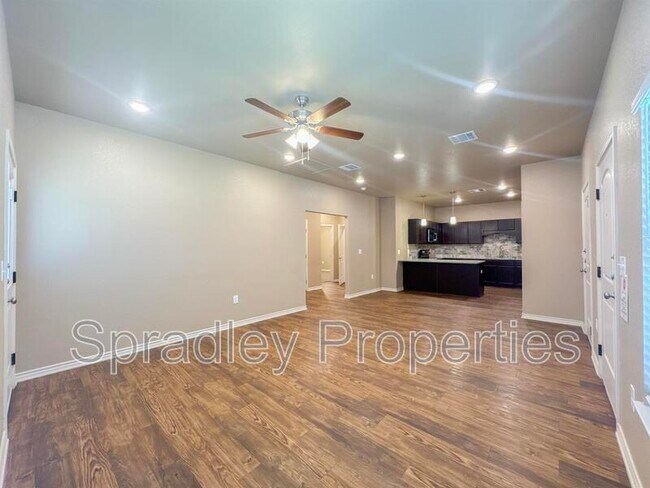 Photo - 1269A Jasmine