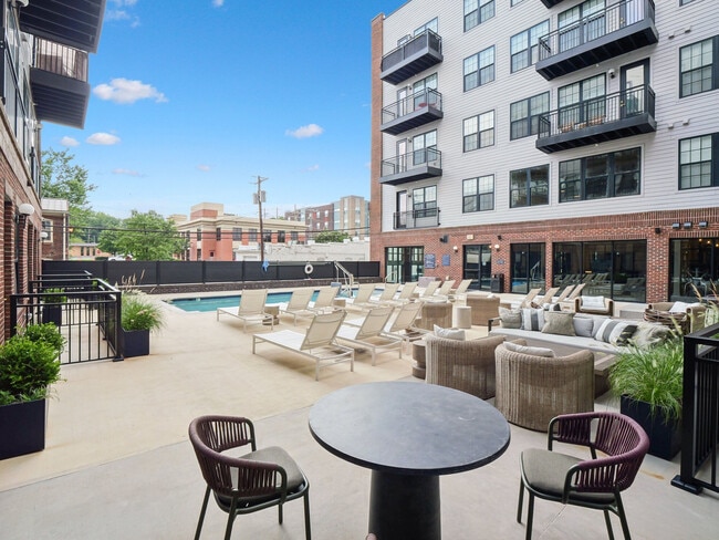 Photo - Commodore Old Town Manchester