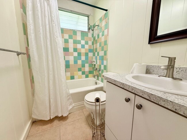 Photo - 2 Bedroom / 1 Bathroom for Rent In Pukalani!