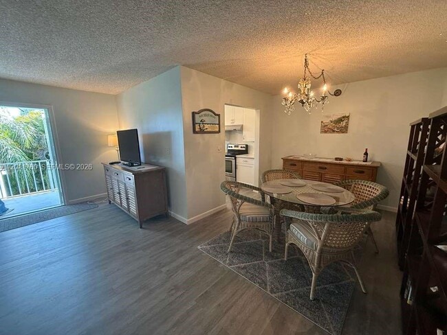 Photo - 710 N K St Unit 202