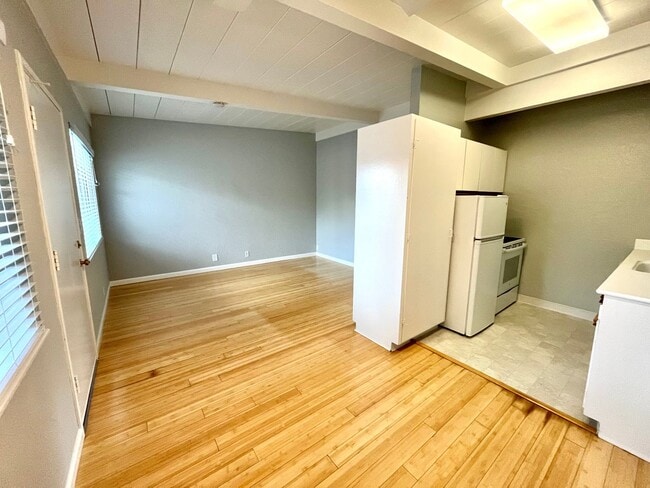 Photo - The Pines Apartments