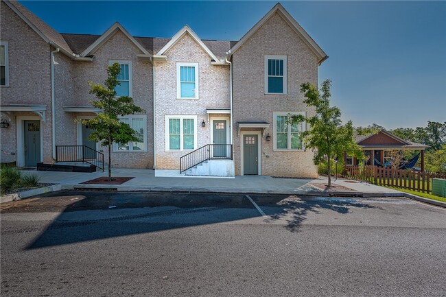 Photo - 394 S Hill Ave