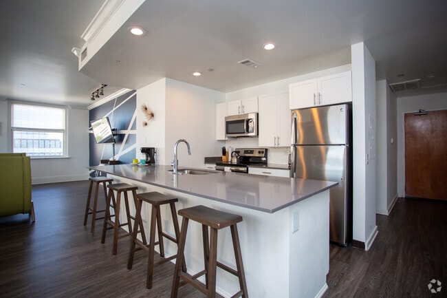 2BR, 2BA - 1492SF - B25U