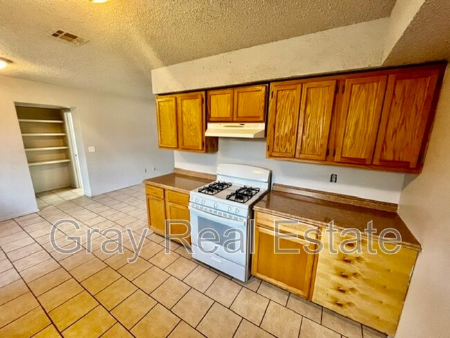 Photo - 3400 Governor Harris Dr