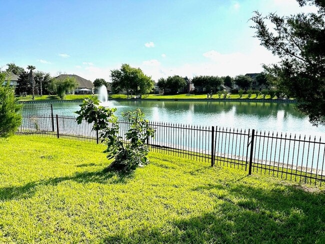 Building Photo - 6811 Sable River Ct