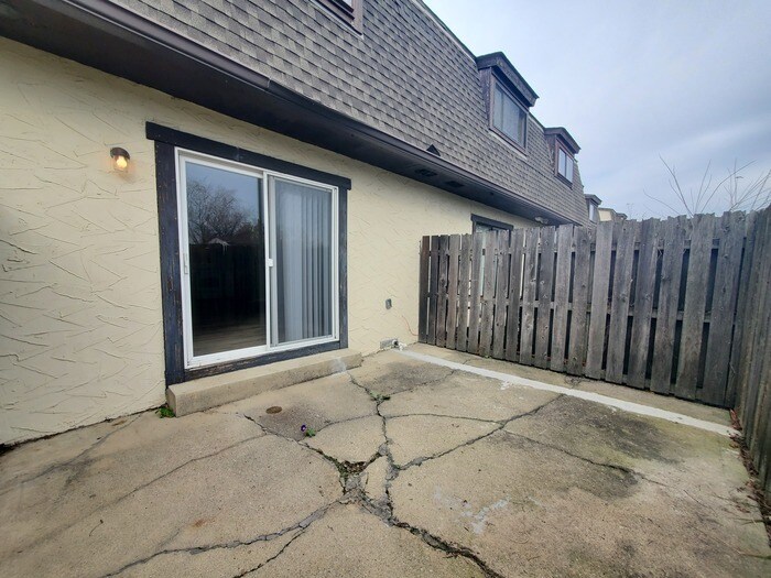 Photo - Spacious Renovated Townhouse Unit NA