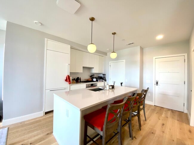 Photo - 24 Saint Germain St