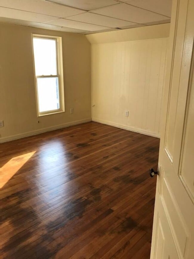 Photo - 3 bedrooms 2 full baths