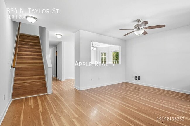 Photo - 834 N Taylor St