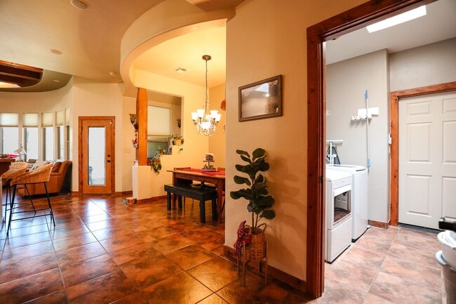 Photo - Roomy 4 bedroom Home with Solar Panels