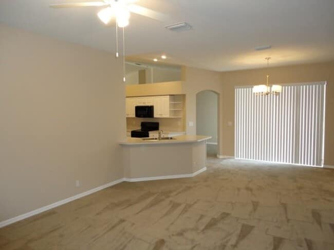 Photo - 2610 Vinedale Ave