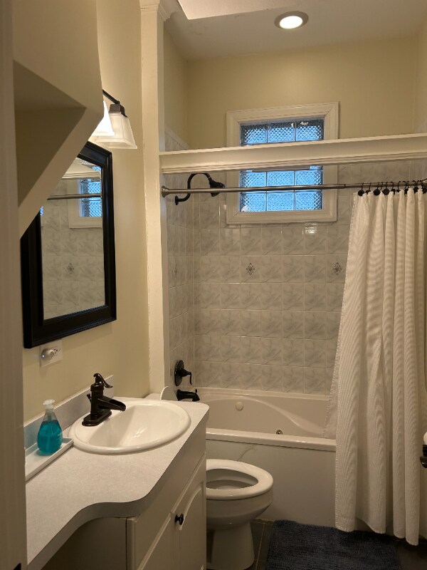 Photo - 1916 W Roscoe St Unidad 1F