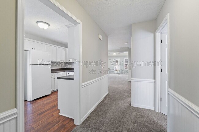 Photo - 109 Kousa Ln