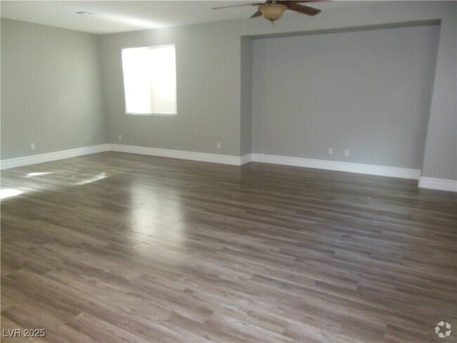 Building Photo - 9747 Waukegan Ave Rental