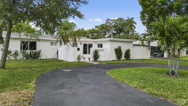 Building Photo - 500 NW 34th St Rental