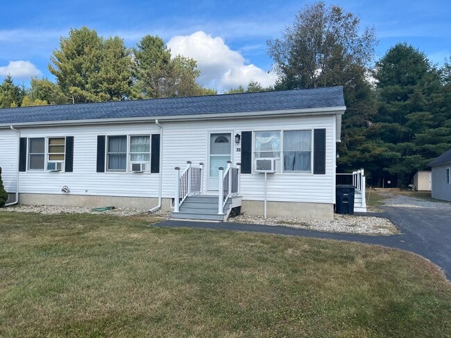 Building Photo - 30 Loughran Dr Unit 30