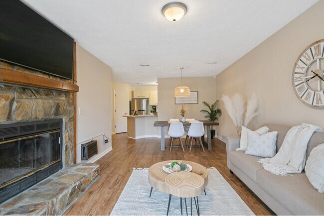 Photo - 1006 Brookhollow Dr Unidad Apt 9