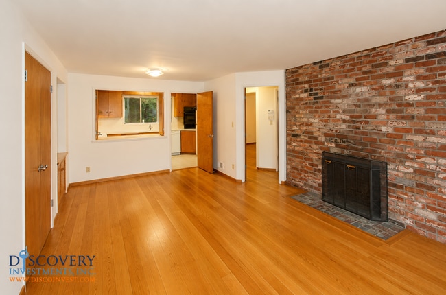 Photo - Contemporary North Berkeley 2 Bedroom Condominium Unit 3