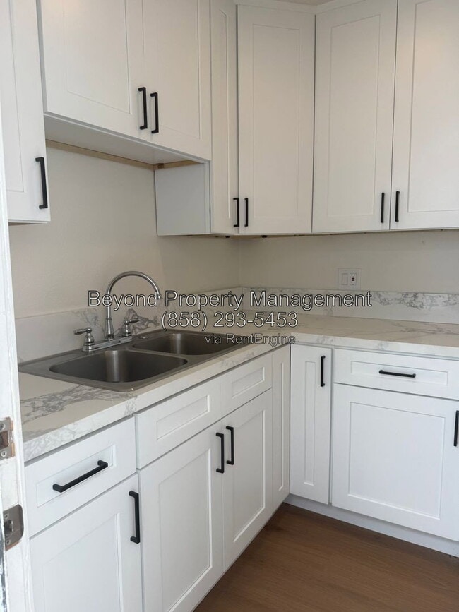Photo - 2704 Highland Ave
