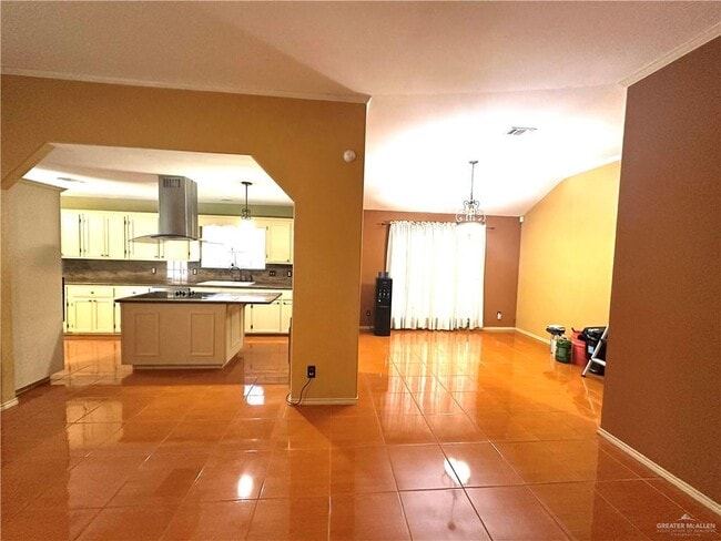 Photo - 13 N 28th St