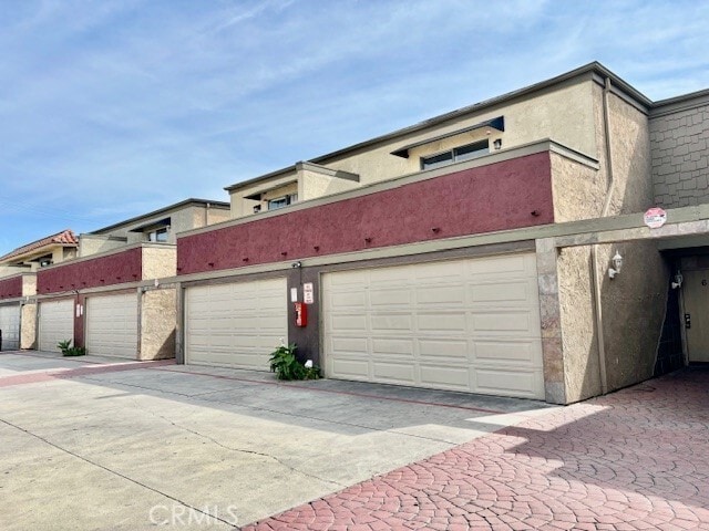 Building Photo - 17181 Elm Lane Unit 1