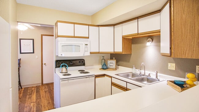 Woodlane Place Townhomes
