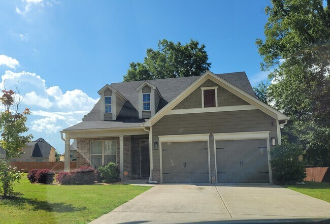 Photo - 1207 Silvercrest Ct SW House