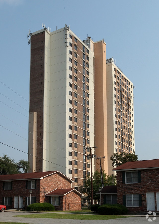 Photo - Stillwell Towers