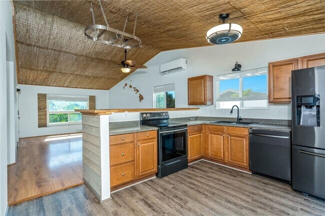 Photo - Remodeled 2 Bed/ 1 Bath Main House in North Kihei