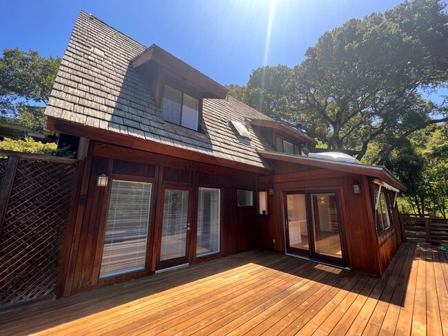 FOUR BEDROOM THREE BATH PLUS OFFICE UPDATE... - FOUR BEDROOM THREE BATH PLUS OFFICE UPDATE... House