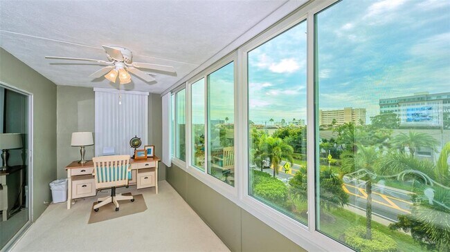 Photo - 1200 E Peppertree Ln Unit 305