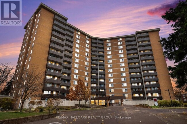 Photo - 2000 Jasmine Crescent Unité 1002