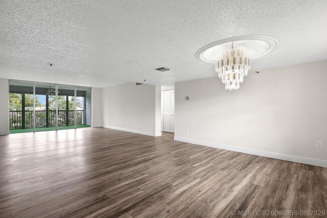 Building Photo - 3940 Inverrary Blvd Unit 404-A