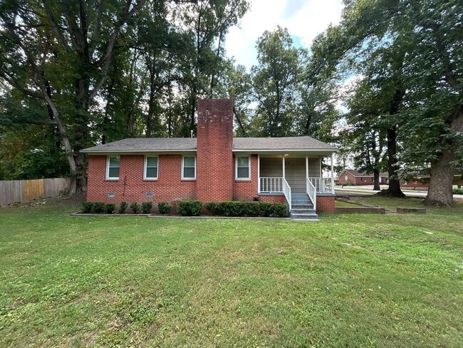 Building Photo - 875 Enfield Rd Rental