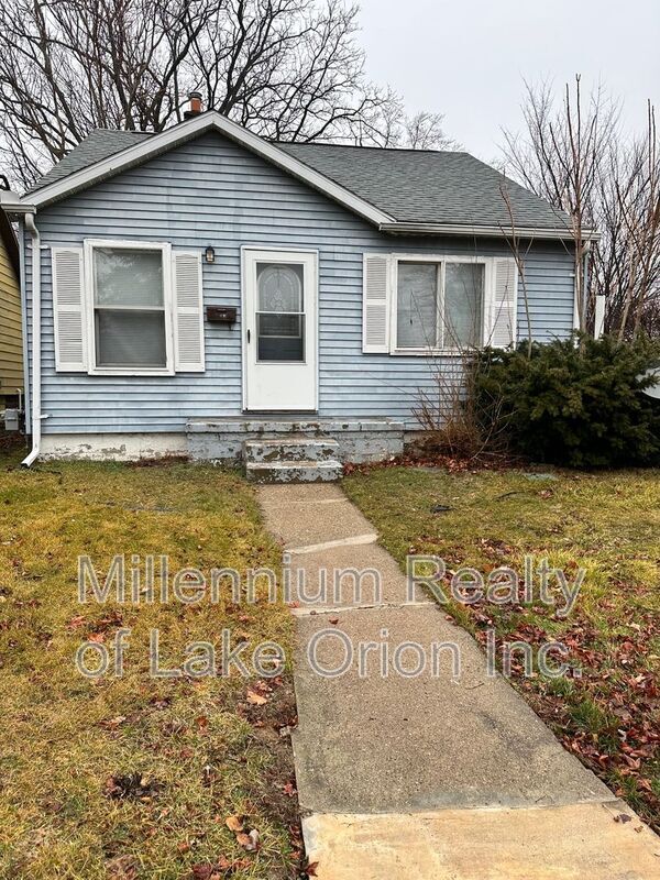 Building Photo - 603 Lenox Ave