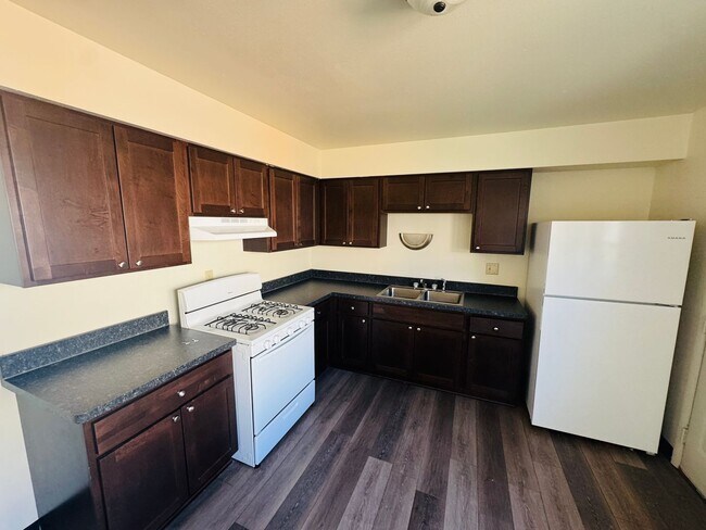 Photo - Pine Point Apartments – In the Heart of Waukesha Unit 214 #2