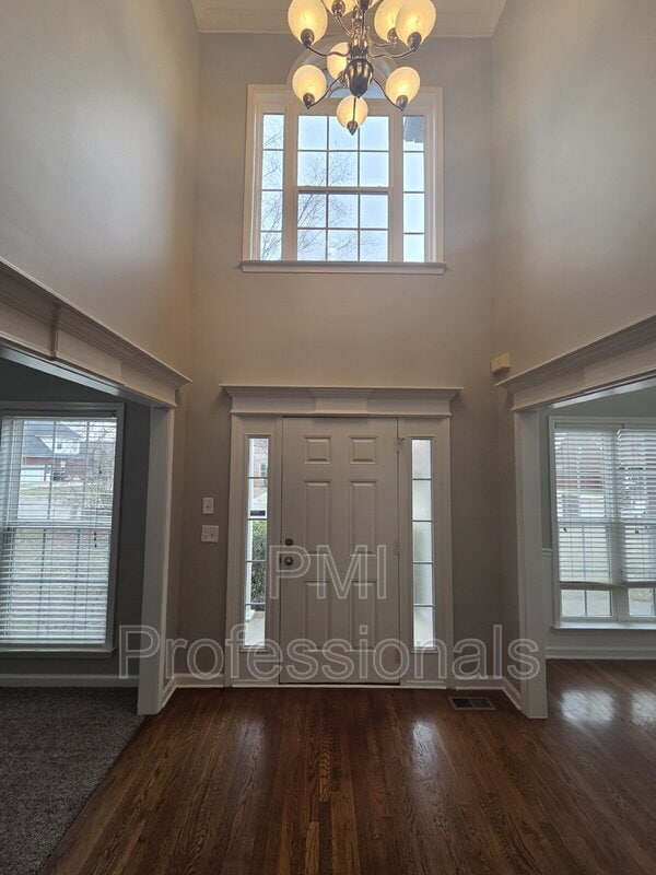 Photo - 617 Rambush Dr