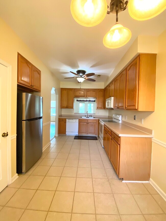 Cocina - 2509 Hartley St