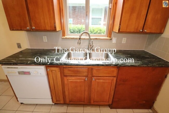 Photo - 1534 NE 114th Ave