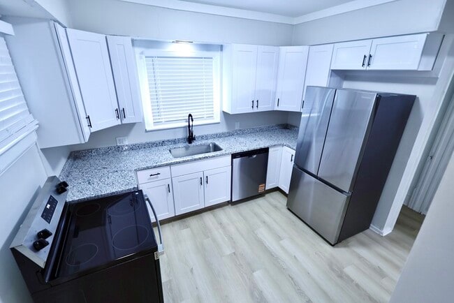 Photo - 316 Grand Ave