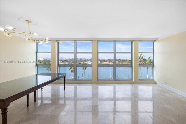 Photo - 5055 Collins Ave Unit 6M