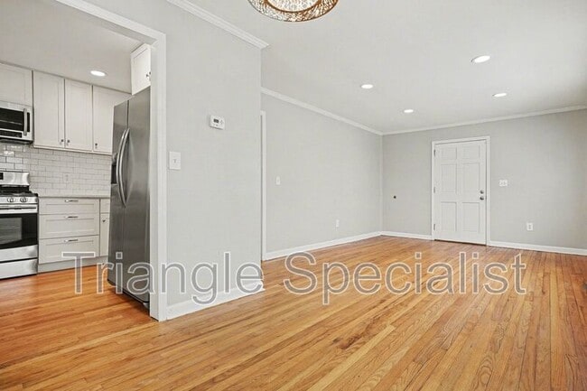 Photo - 2748 Layden St